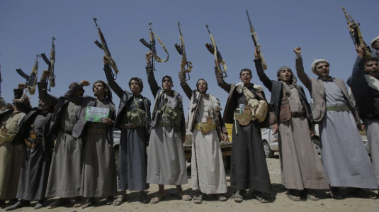 Houthi Lakukan Serangan Ketiga ke Kapal Induk AS dalam 48 Jam